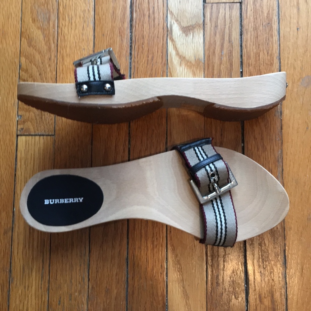 Super cute Burberry wooden clog sandals sz38/8